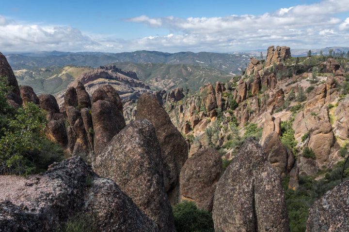 pinnacles national park rock formations